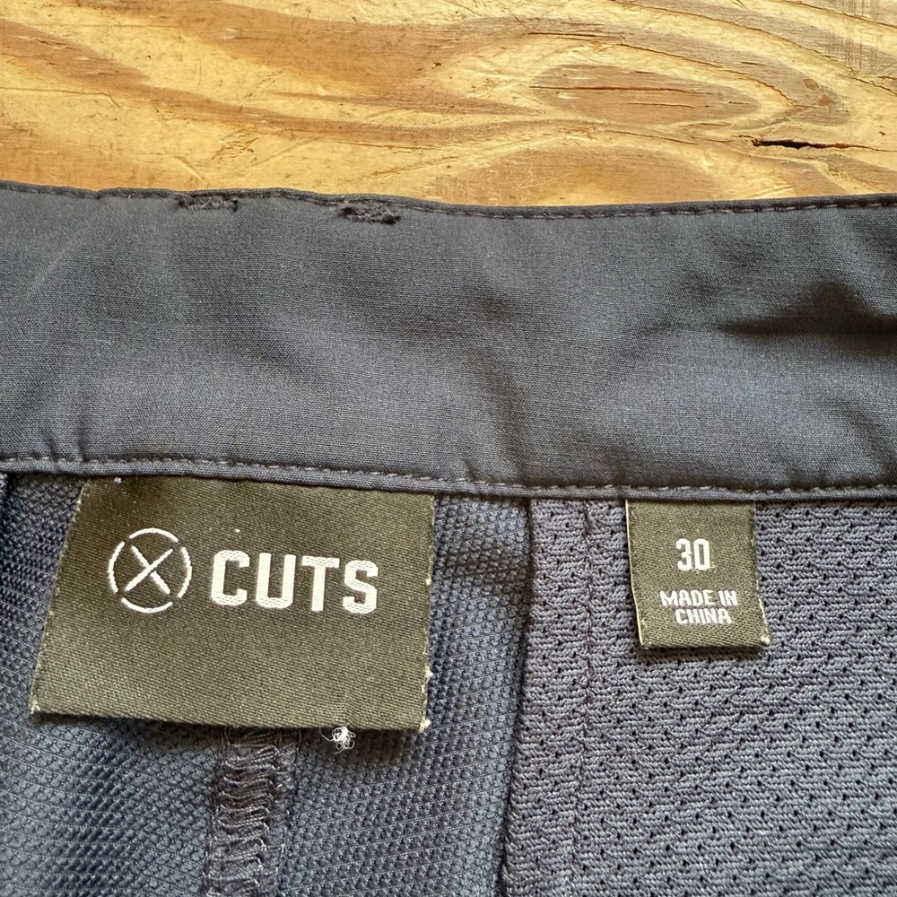 Men's cuts shorts size 30 - Picture 2 of 3